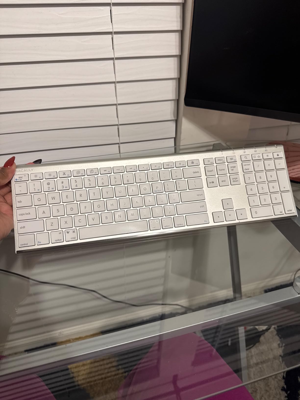 Macally Wireless Bluetooth Keyboard for Mac - Compatible Apple Keyboard or MacBook Pro/Air, iMac - Multi-Device, Up to 3 Devices with 110 Keys, 20 Shortcuts, Numeric Keypad, and Rechargeable - Silver customer photo 2