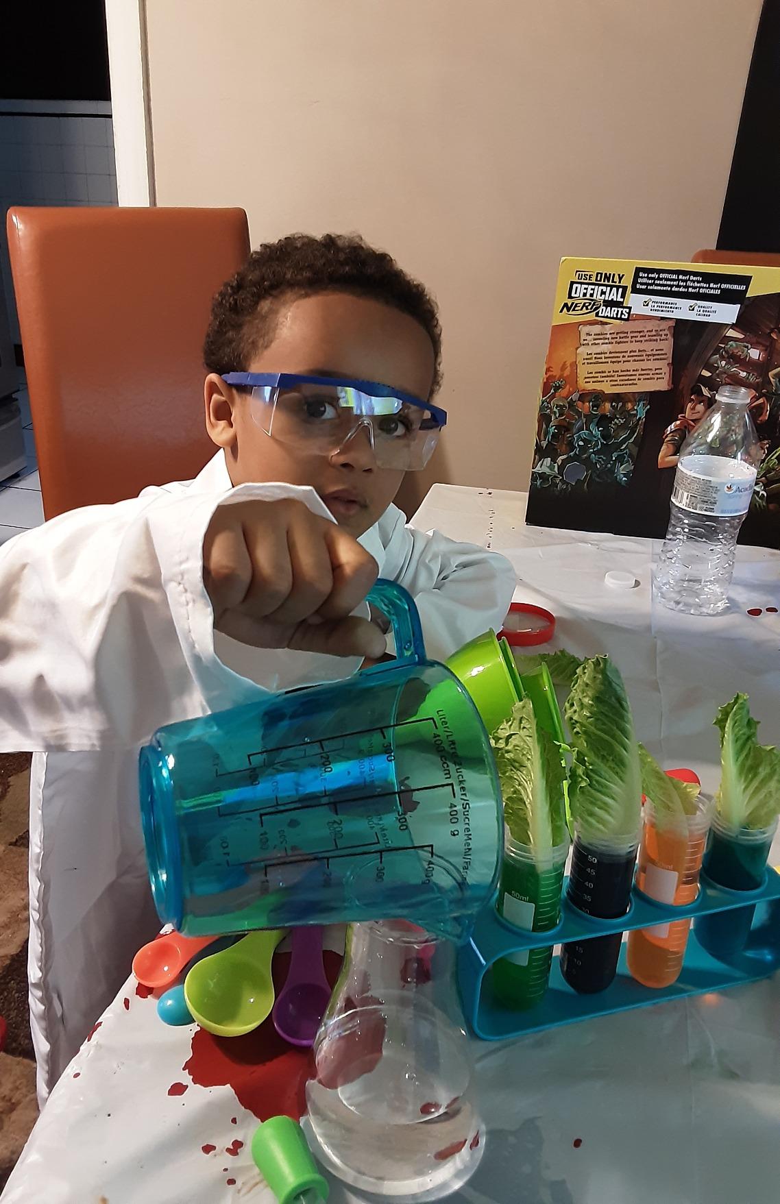UNGLINGA Kids Science Experiment Kit with Lab Coat Scientist Costume Dress Up and Role Play Toys Gift for Boys Girls Kids Christmas Birthday Party customer photo 1