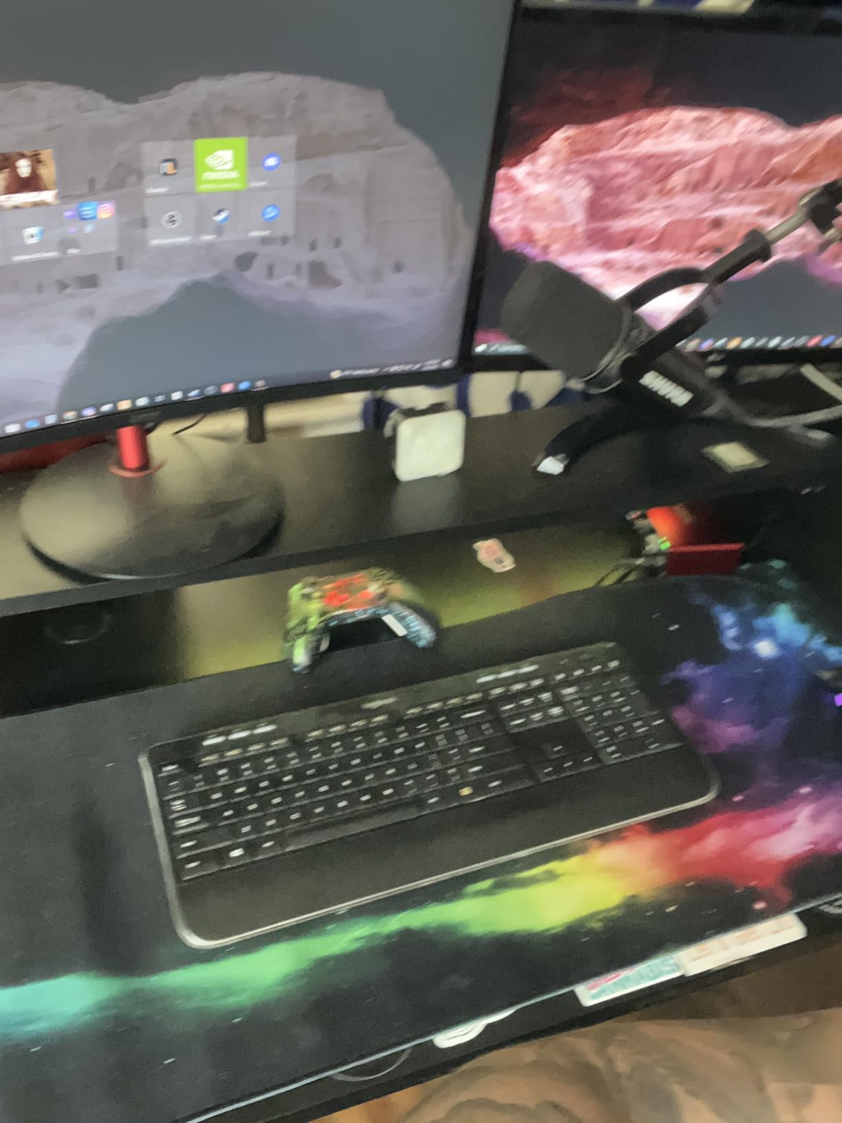 Benvo Extended Mouse Pad Large Gaming Mouse Pad- 35.4x15.7x0.12 inch Computer Keyboard Mouse Mat Non-Slip Mousepad Rubber Base and Stitched Edges for Game Players, Office, Study, Aurora Light Pattern customer photo 1