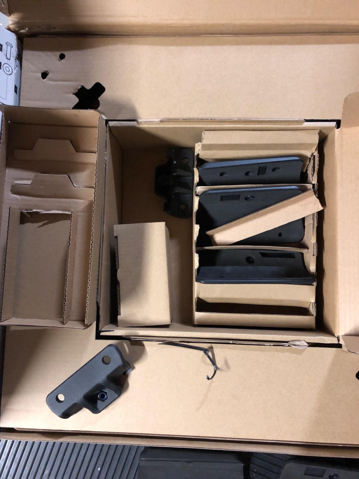 Rhino-Rack Jeep Wrangler JL Unlimited 4 Door Hard Internal Structural Roof Rack/Bare Backbone 3 Base Mounting System in Black customer photo 1