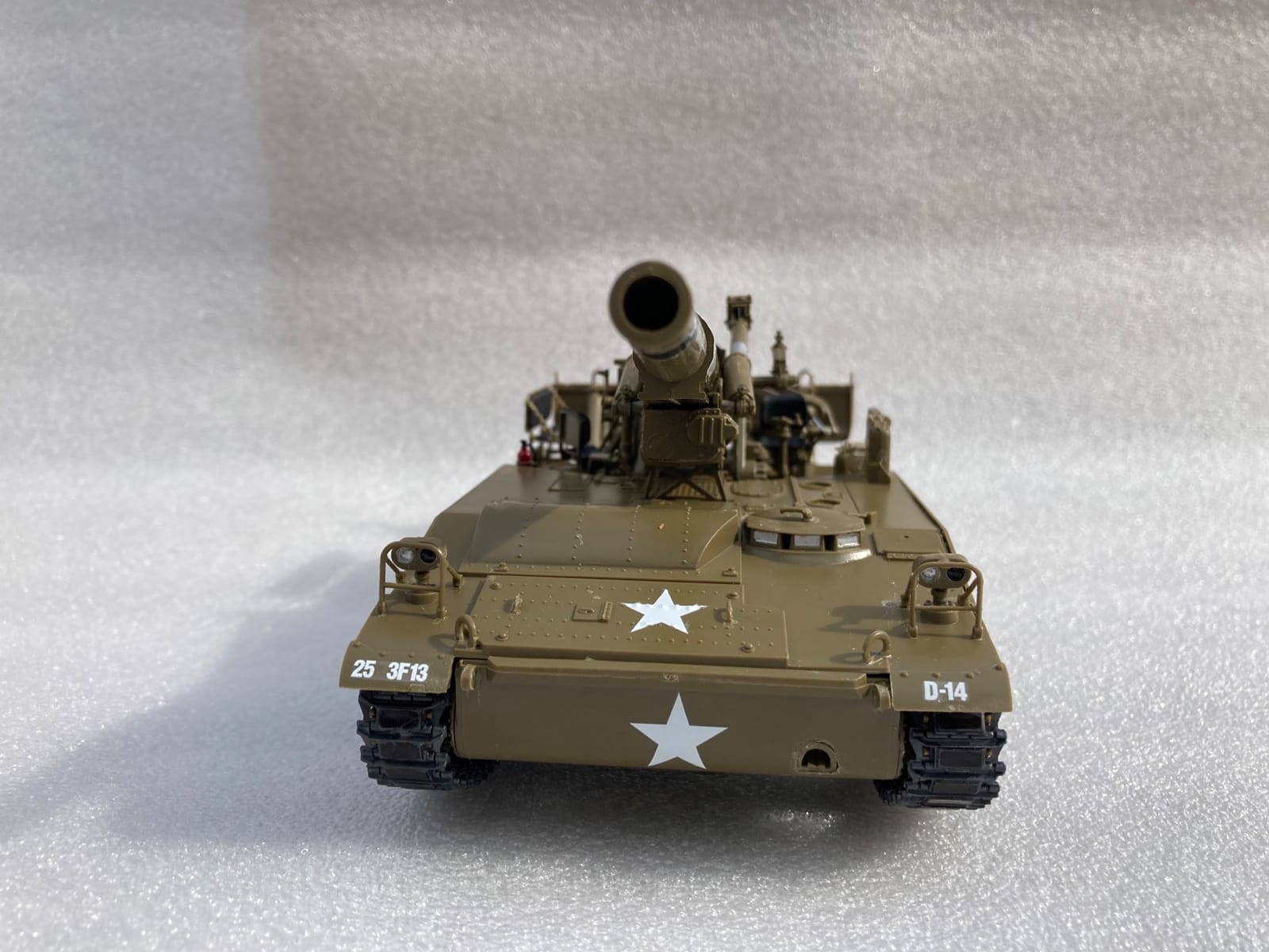 ITA6574 1:35 Italeri M110 Self Propelled Howitzer customer photo 1