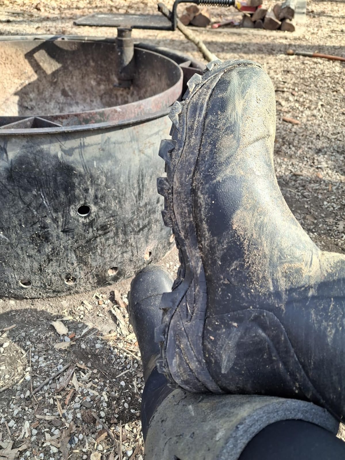 HISEA Men's Rubber Hunting Boots, Neoprene Insulated Waterproof Work Boots customer photo 1