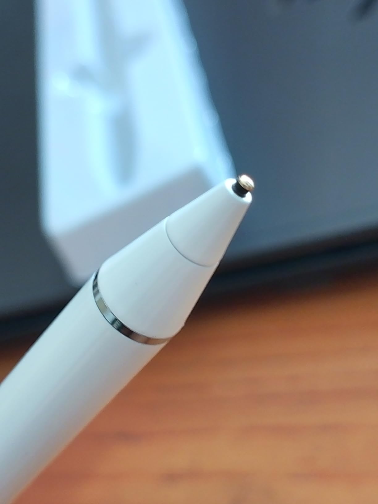 DOGAIN Active Digital Stylus Pen for Touchscreen, Stylus Pencil for Apple iPad mini/Pro/Air, Switch, Samsung, iPhone, Android and Most Phone & Tablet, 1.5mm Fine Point Rechargeable Pens - White customer photo 1