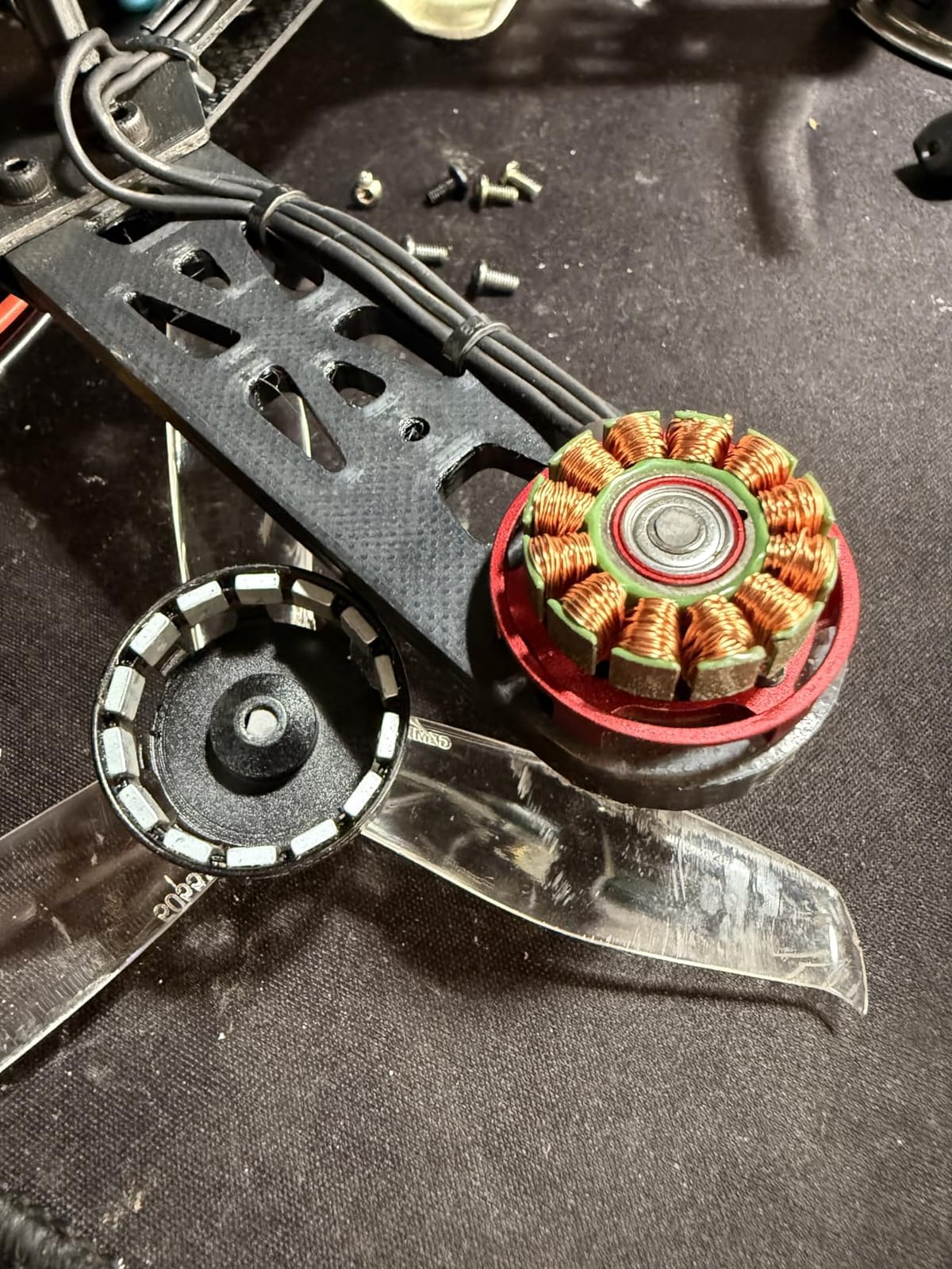 Readytosky RS2205 2300KV Brushless Motor CW/CCW 3-4S RC Motors for FPV Racing Drone FPV Multicopter customer photo 1