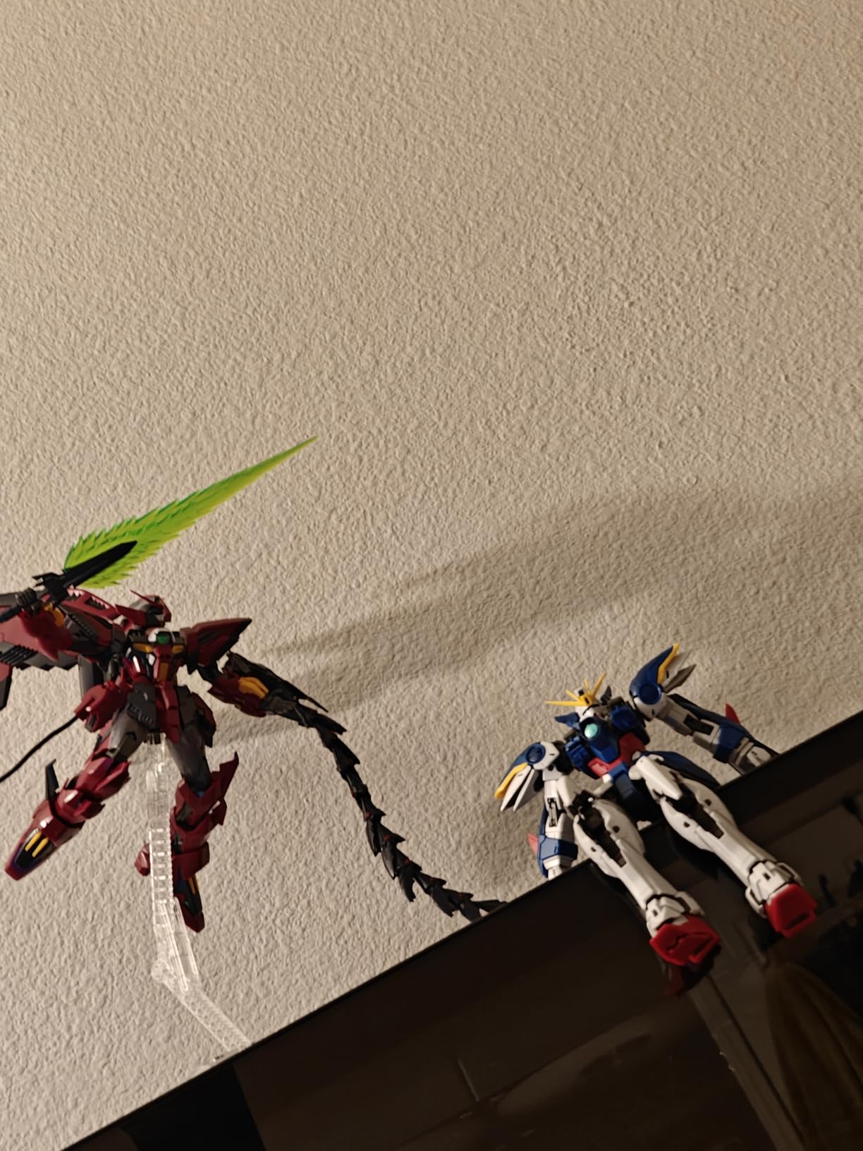 Bandai Hobby - Gundam Wing: Endless Waltz - Wing Gundam Zero (EW) Ver. Ka MG 1/100 Model Kit customer photo 1