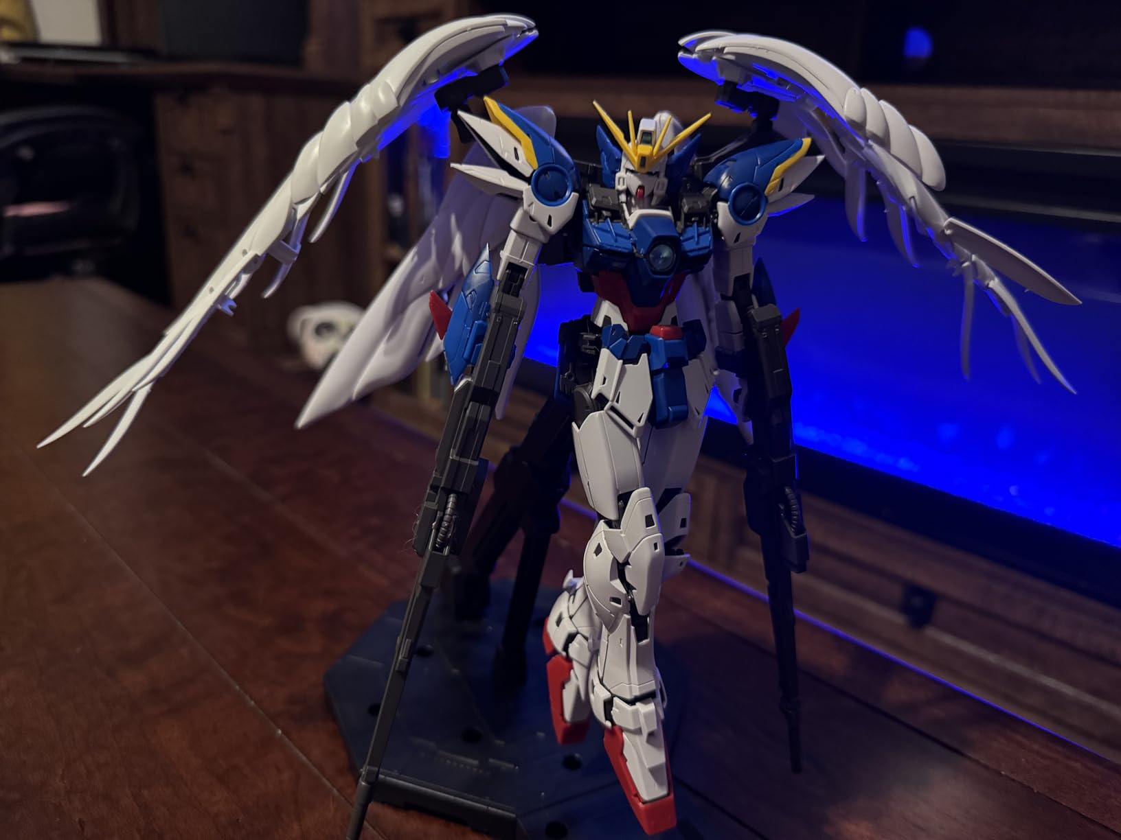Bandai Hobby - Gundam Wing: Endless Waltz - Wing Gundam Zero (EW) Ver. Ka MG 1/100 Model Kit customer photo 2