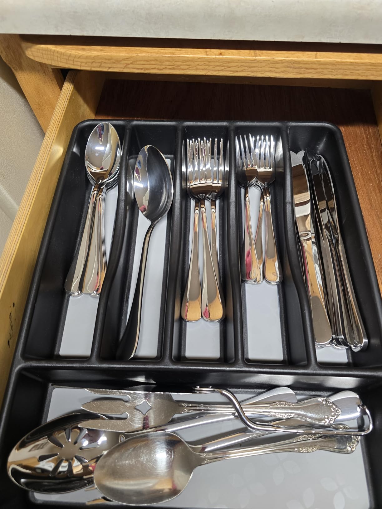 Silverware Set for 8, 40 Piece Stainless Steel Flatware Utensil Cutlery Set | Heavy Duty Steak Knife Fork and Spoon, Dishwasher Safe, Gift Package for Wedding Housewarming customer photo 2