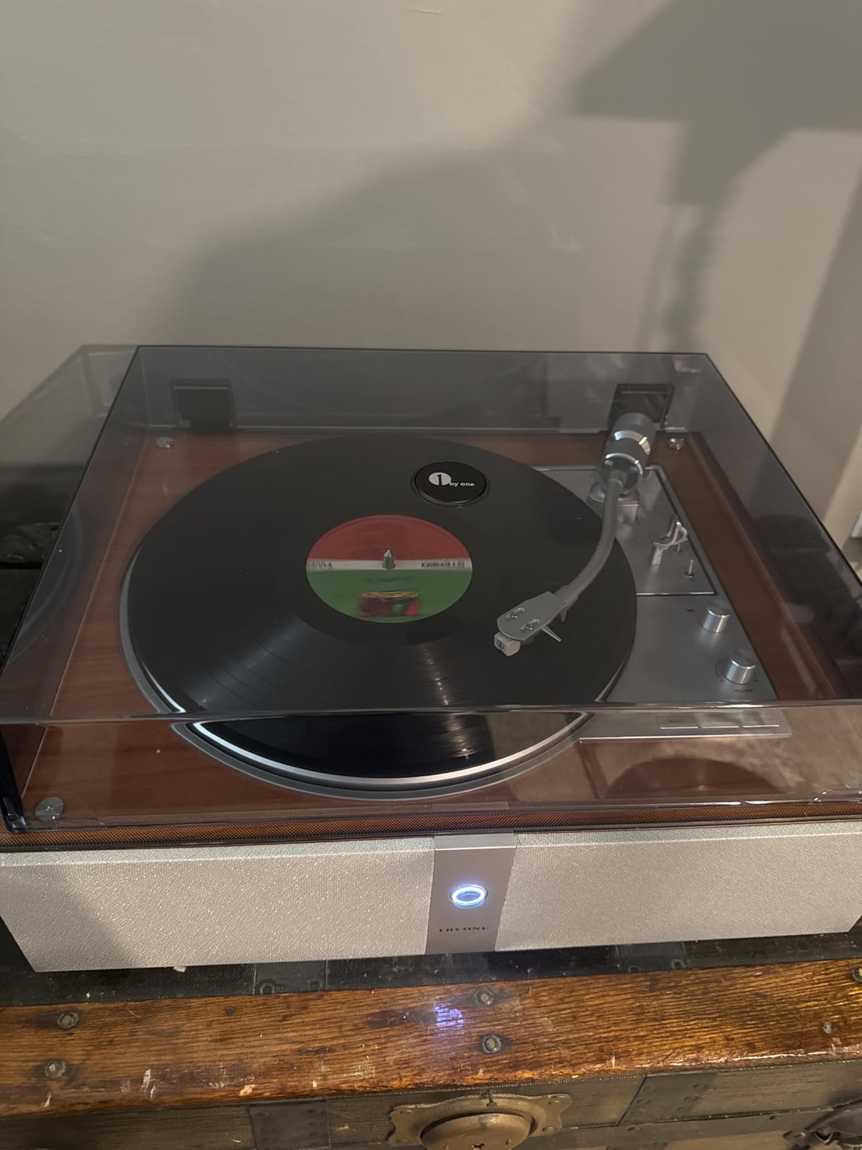 1 BY ONE Fully Automatic Record Player, All-in-One Vinyl Turntable | Automatic Repeat Function, Remote Control, Built in Speakers & DSP, Phono Preamp, AT-3600L Cartridge, Belt Drive 2-Speeds customer photo 1