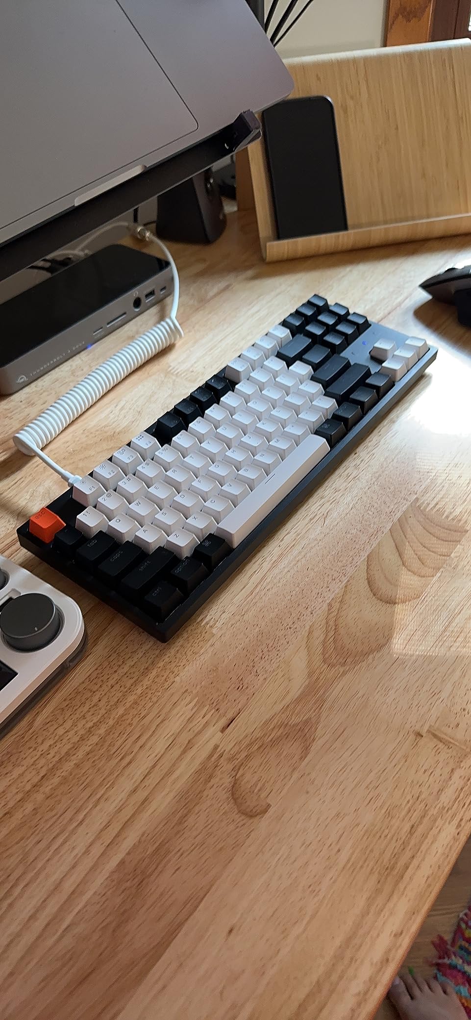 Keychron C1 Wired TKL Hot-Swappable Mechanical Keyboard, White Backlight customer photo 2