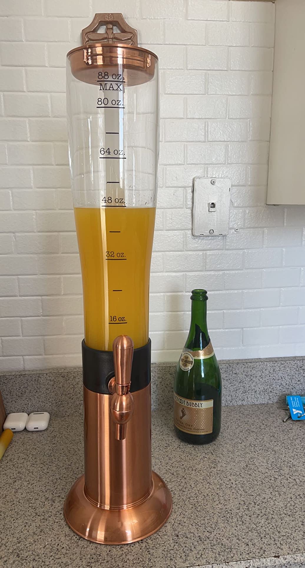 Hammer + Axe Beverage Dispenser – 88 oz Party Drink Dispenser with Ice Tube & Tap| Drink Fountain for Beer, Water, Iced Tea| Mimosa Tower| Margarita Tower| BBQ & Tailgate Essential| Home Bar Accessory customer photo 1