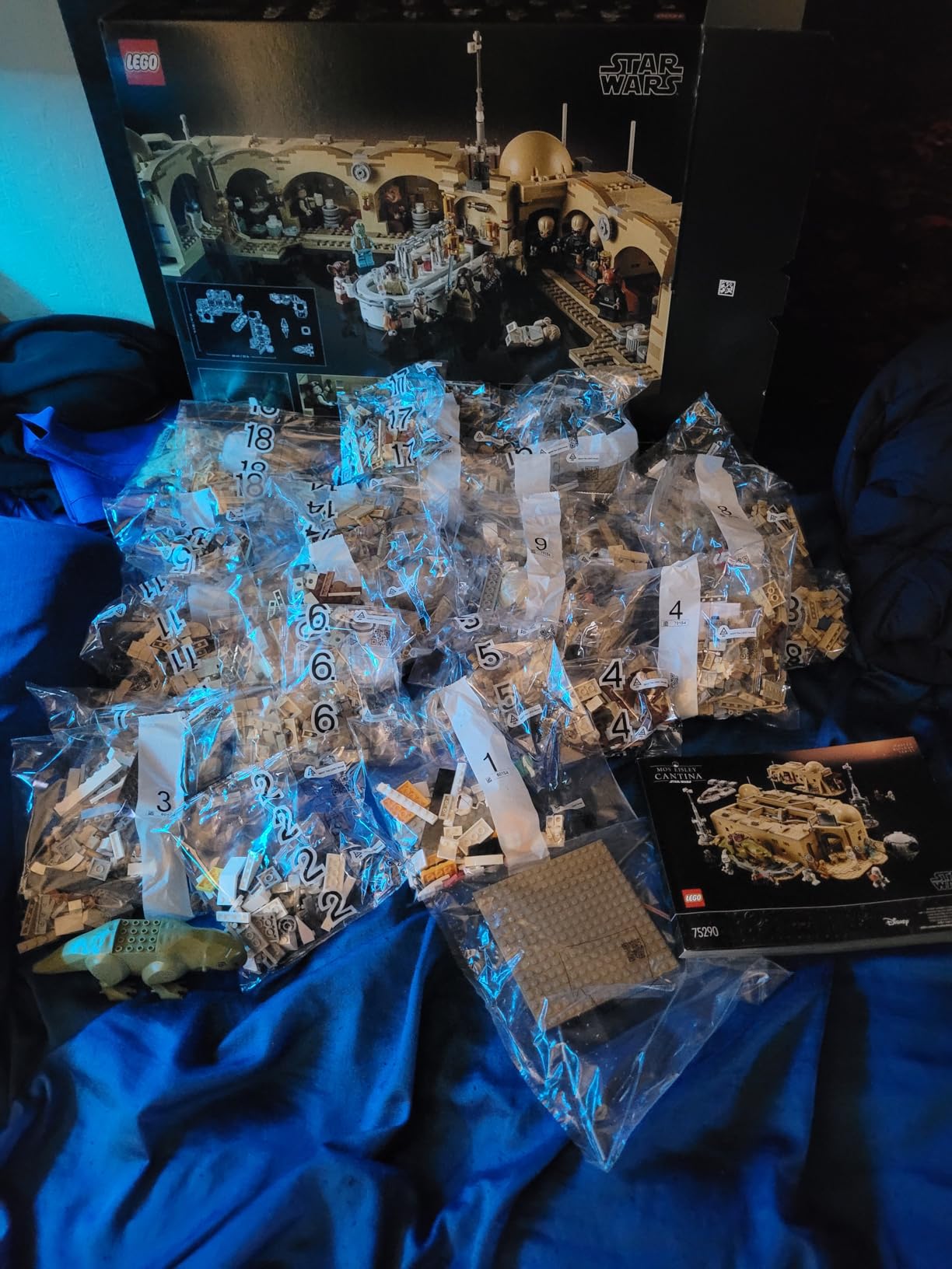 LEGO Star Wars Mos Eisley Cantina 75290 Master Builder Series Set customer photo 1