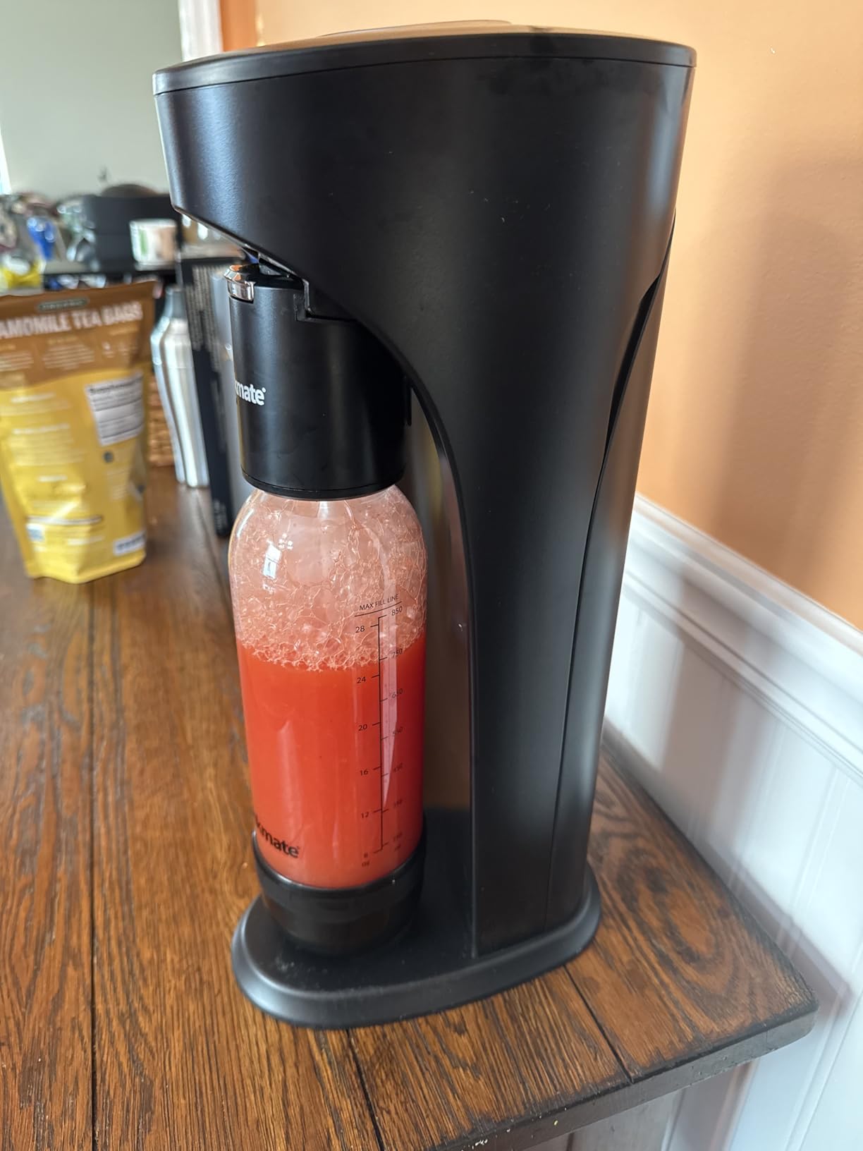 Drinkmate OmniFizz Sparkling Water Maker & Soda Streaming Machine | Carbonates Any Drink | ULTIMATE BUNDLE | Includes Three 60L CO2 Cartridges + Two BPA-Free Bottles (Matte Black) customer photo 2