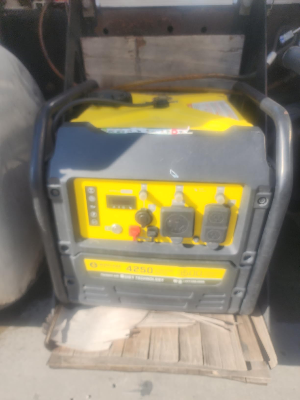 Champion 4250-Watt Dual Fuel Portable Open Frame Inverter Generator, CARB customer photo 2