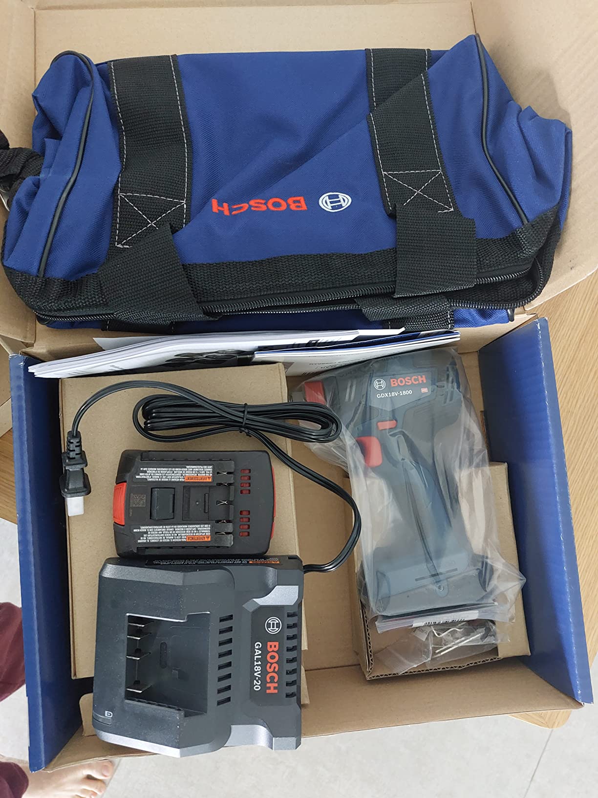 Bosch GDX18V-1800B12 18V Two-In-One 1/4 In. and 1/2 In. Bit/Socket Impact Driver/Wrench Kit with 2 Ah Standard Power Battery customer photo 1