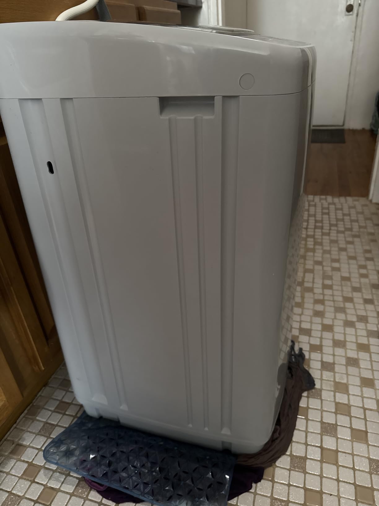 COSTWAY 8.8LBS Portable Washing Machine, Full-Automatic w/Drain Pump, White customer photo 1