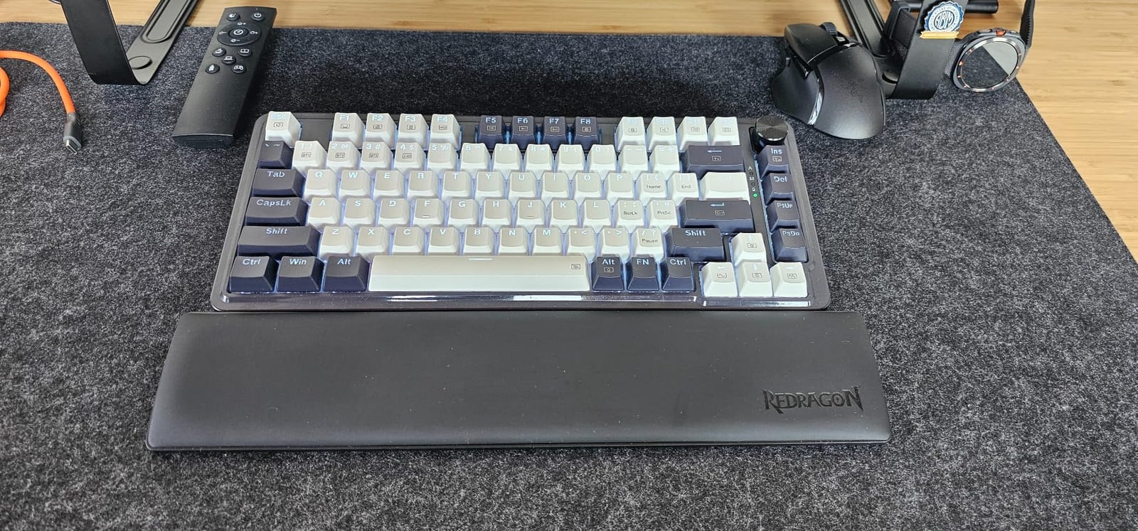 Redragon P036 Meteor M Computer Keyboard Wrist Rest Pad, Ergonomic Soft Memory Foam Wrist Support w/Anti-Slip Rubber Base, 80% 87 Keys TKL Size 14.13 x 2.87 in, 0.78 inch (20mm) Height, Black customer photo 2