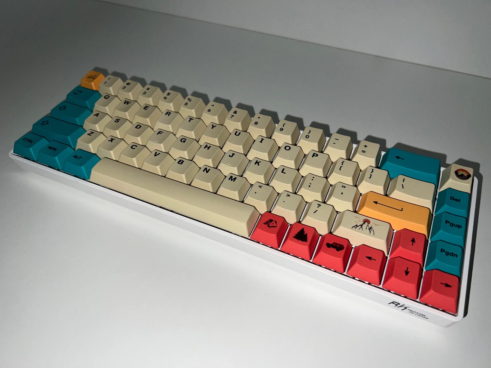 RK ROYAL KLUDGE RK68 Wireless Hot Swappable 65% Mechanical Keyboard Gaming customer photo 2