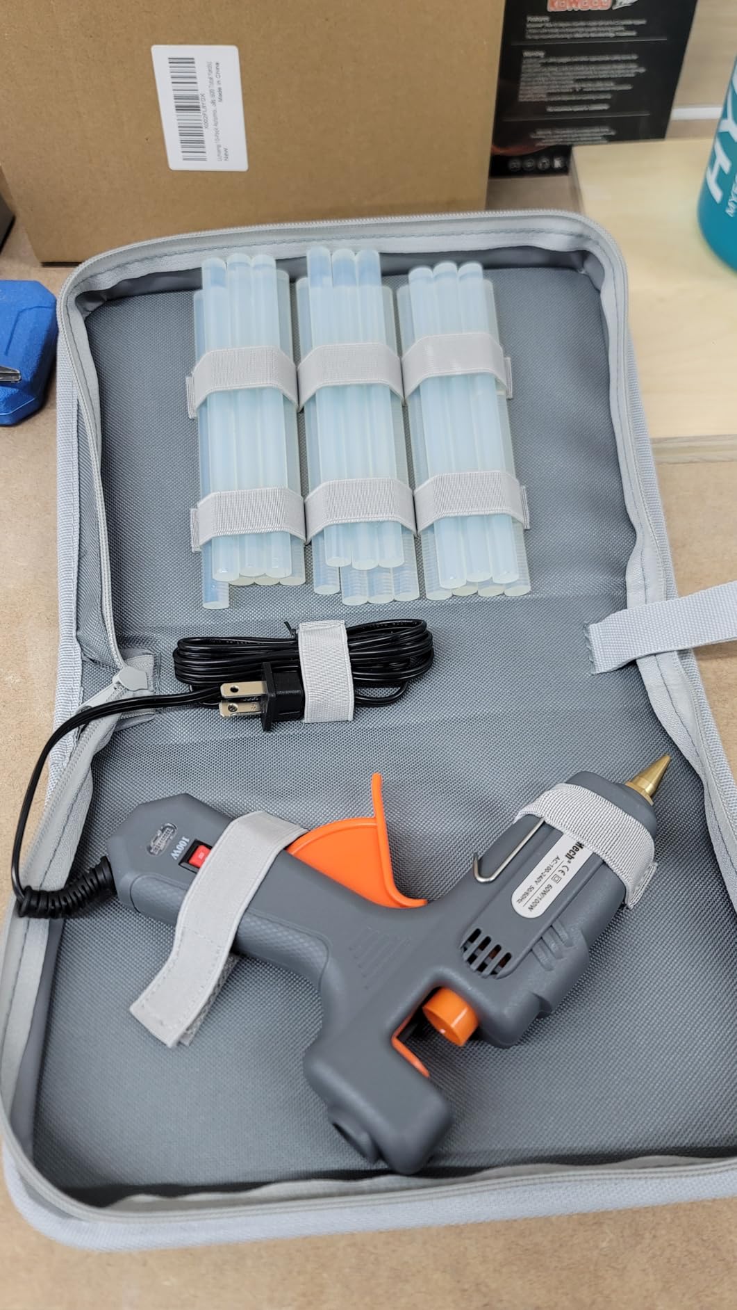 ROMECH 60/100W Dual Temp Hot Glue Gun and Sticks Set, Full Size with Case customer photo 1