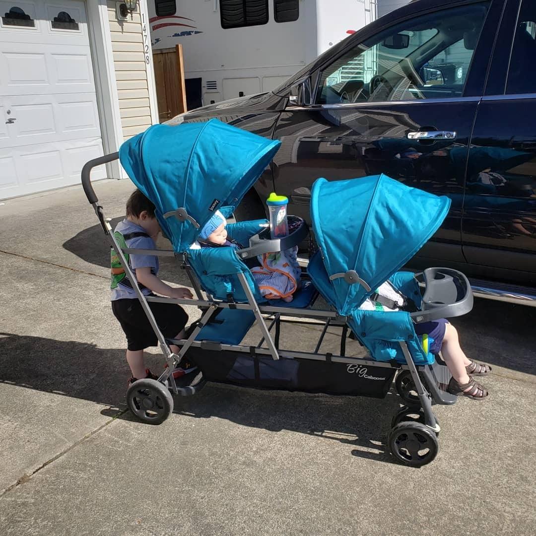Joovy Big Caboose Triple Stroller with Rear Bench and Standing Platform, Reclining Seats, Optional Rear Seat, and Two Universal Car Seat Adapters, Jet customer photo 2