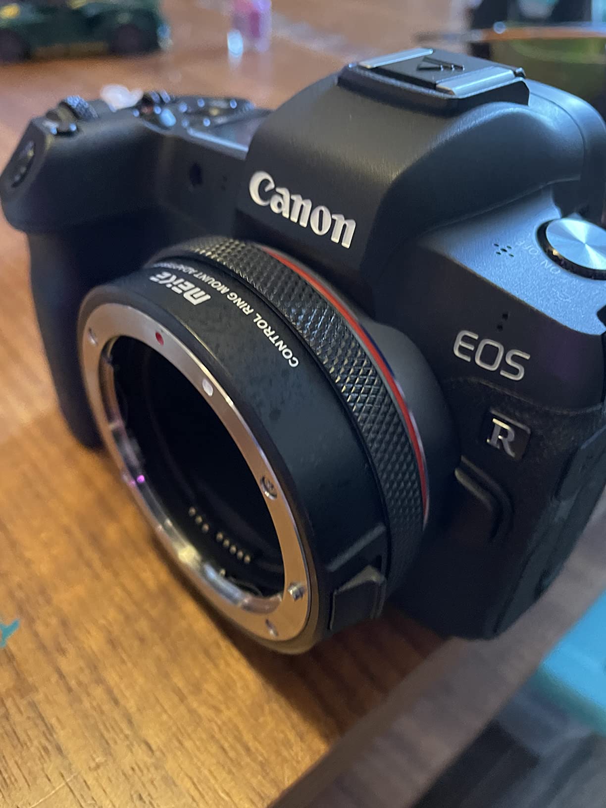 Meike MK-EFTR-B AF Adapter for Canon EF Lens to RF Camera, Control Ring | Auto Focus, For EF/EF-S Lenses to Canon EOS R RP R5 R6 R7 R10 C70 customer photo 2