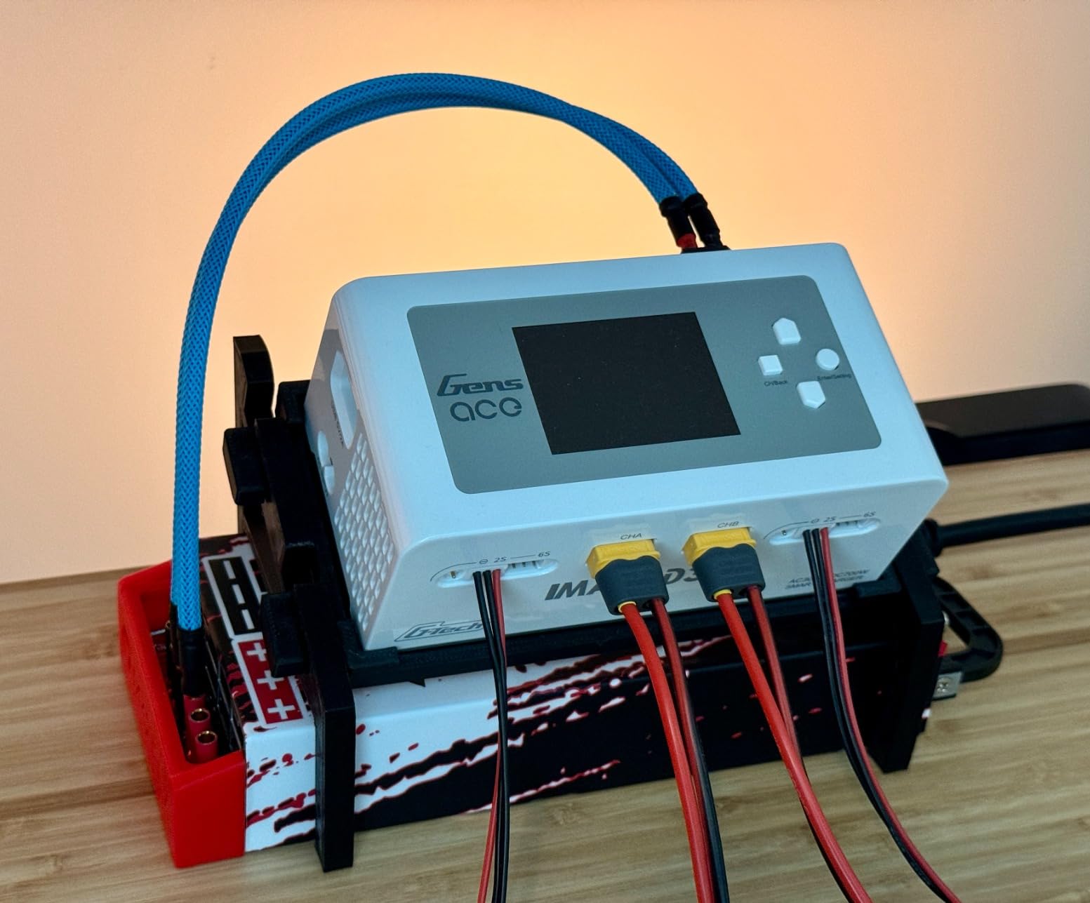 Gens Ace Lipo Battery Charger IMARS D300 G-Tech Series Smart Dual Lipo Charger 16A AC 300W DC 700W Lipo Charge(White) customer photo 1