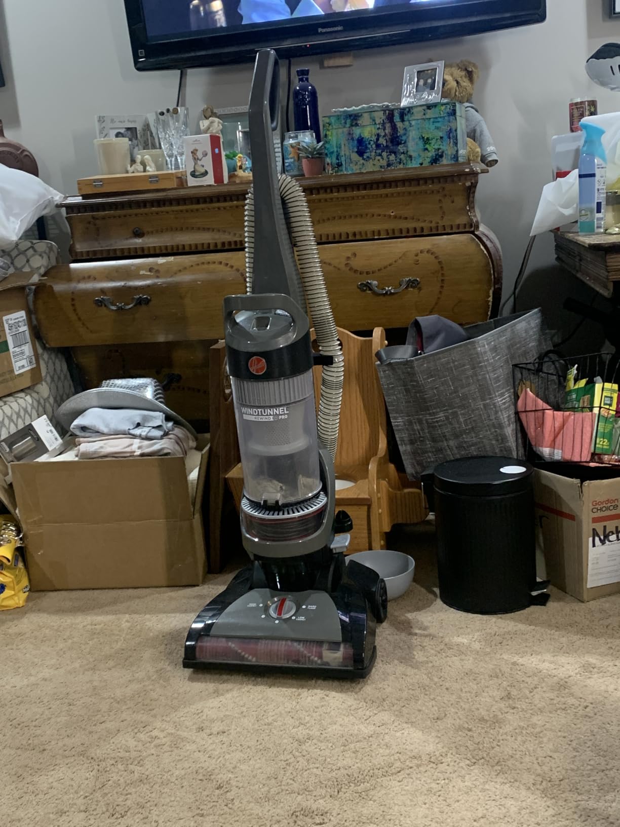 Hoover WindTunnel Cord Rewind Pro Bagless Vacuum Cleaner, Upright | For Carpet and Hard Floor, Multi-Cyclonic Filtration, 25ft Auto-Rewind Cord, 5-Height Adjustment customer photo 1