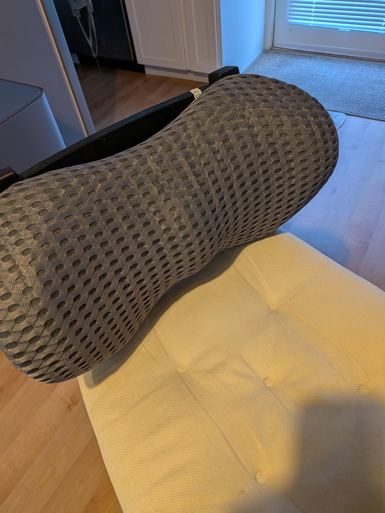Lumbar Support Pillow for Office Chair, Memory Foam Lumbar Pillow for Lower Back Pain Relief (Black) customer photo 2