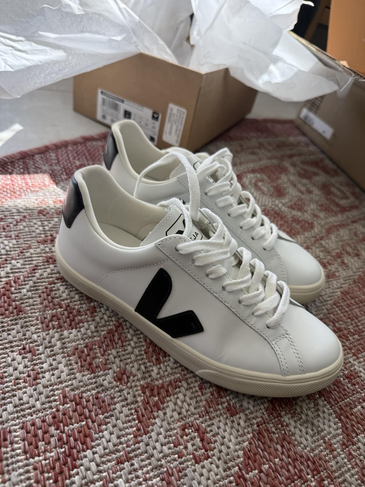 Veja Women Esplar Sneakers Extra White customer photo 2