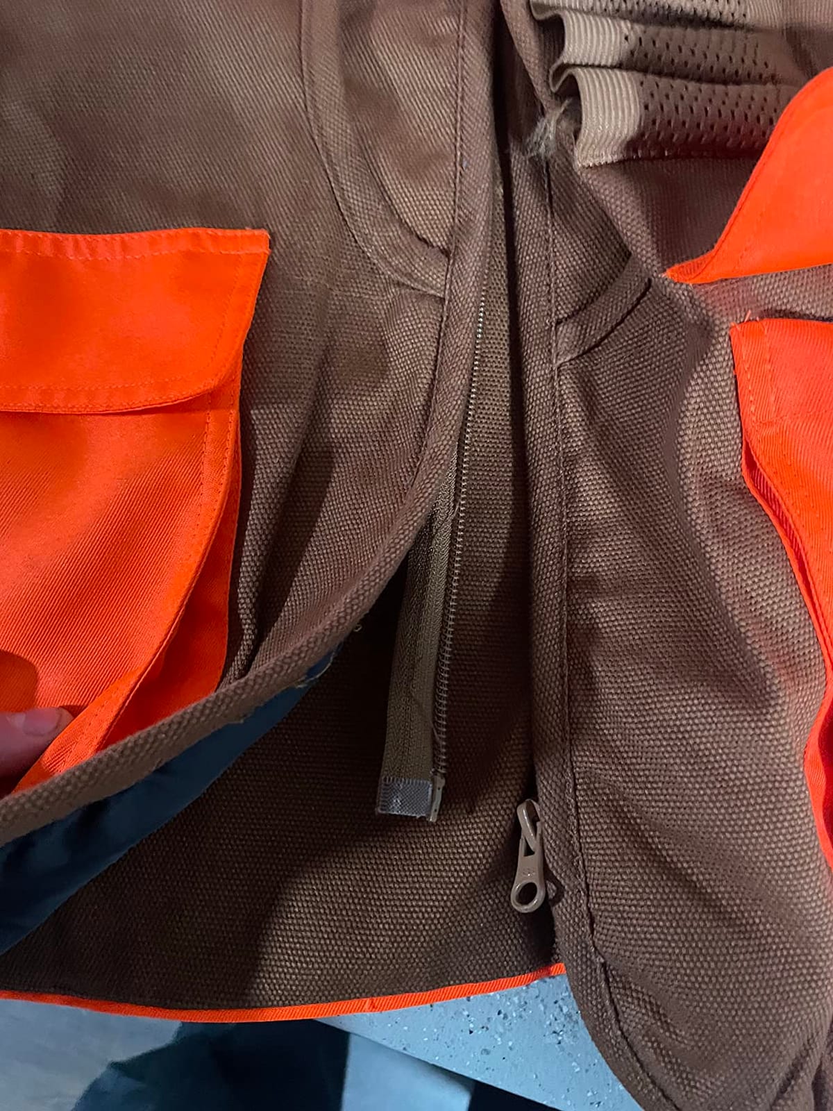 BASSDASH Upland Game Field Water-Resistant Bird Hunting Vest with Multi Pockets Men Women FV11 customer photo 2