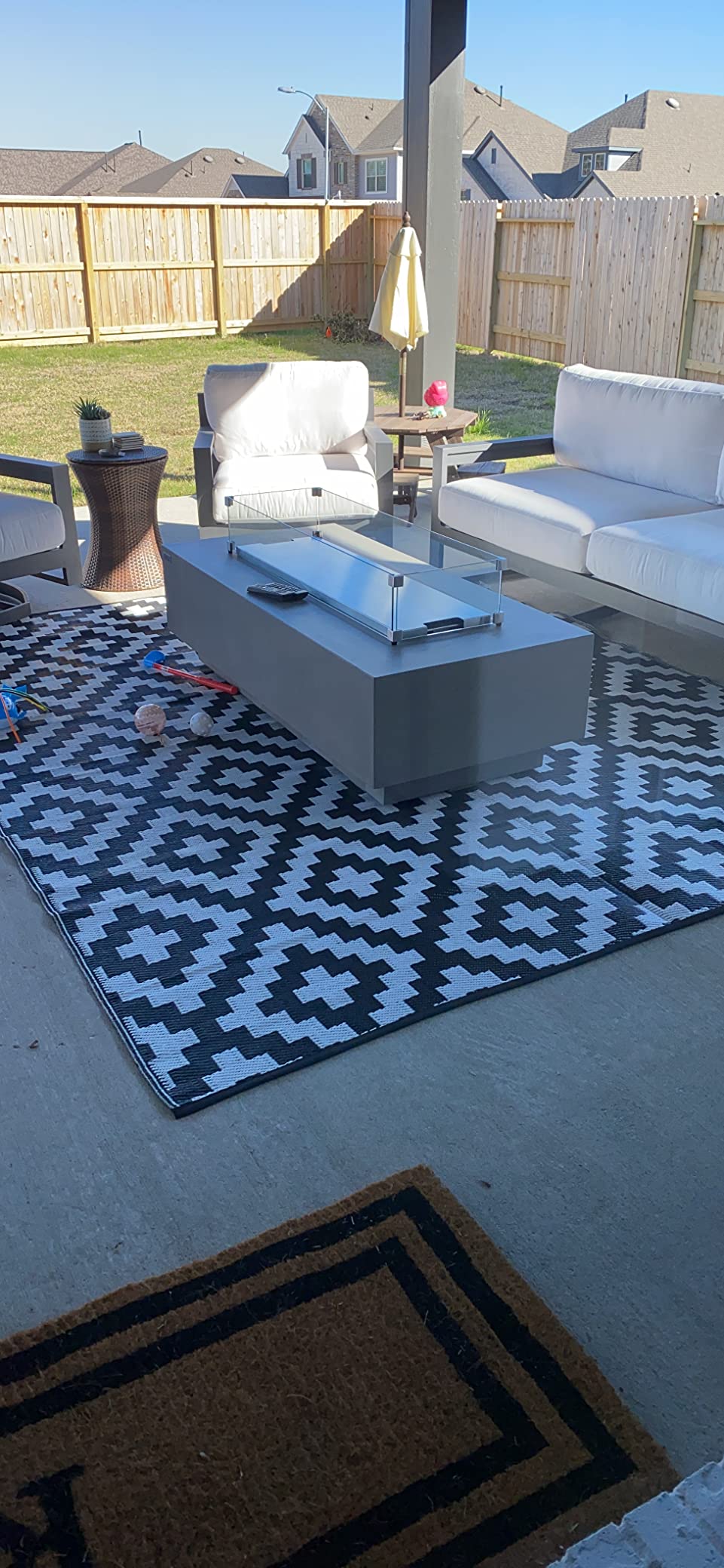 Elementi Granville 60 in Rectangular Concrete Propane Fire Pit Table + 42 in Stainless Steel Fire Pit Cover + Tempered Glass Wind Screen Guard customer photo 1