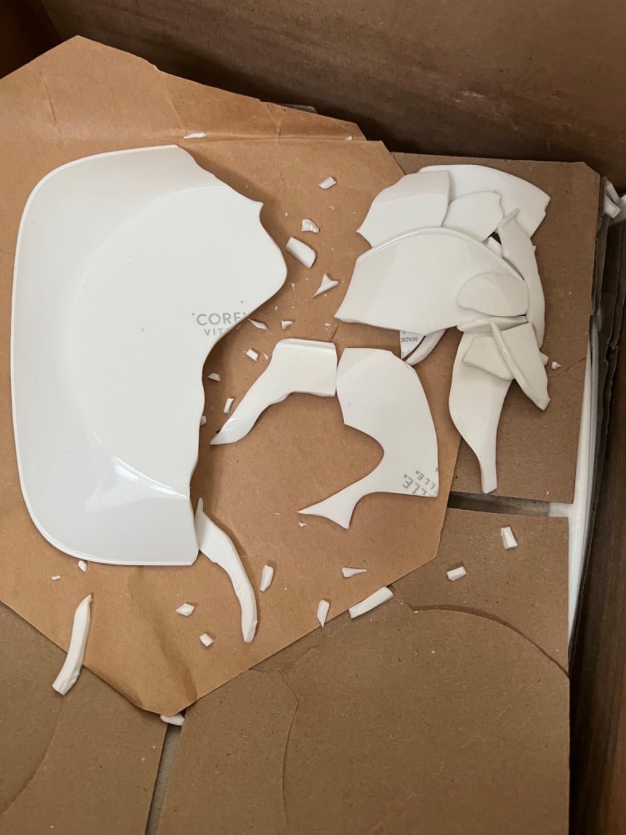 Corelle Cherish 16pc Dinnerware Set, Service for 4, 8 Plates 8 Bowls, Chip & Break Resistant, White Corelleware customer photo 1