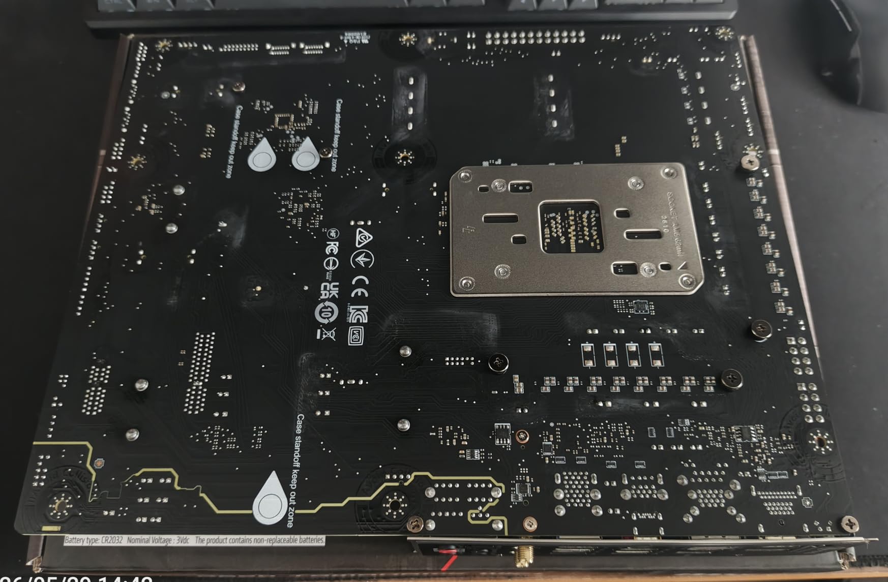 MSI MAG B650 Tomahawk WiFi Gaming Motherboard (AMD Ryzen 9000/8000/7000 Series Processors, AM5, DDR5, PCIe 4.0, M.2, SATA 6Gb/s, USB 3.2 Gen 2, HDMI/DP, Wi-Fi 6E, Bluetooth 5.3, 2.5Gbps LAN, ATX) customer photo 2