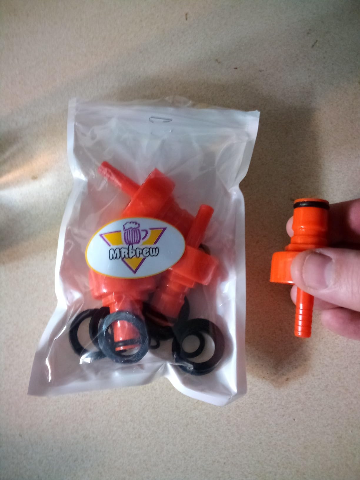 MRbrew Plastic Carbonation Cap, 4 PCS Ball Lock Keg Post 5/16'' Beer Line Nipple Barb Homebrew Kegging Soft Soda Drink PET Bottles Counter Pressure Bottle Filling Cap with Spare Sealing Gasket O-rings customer photo 2