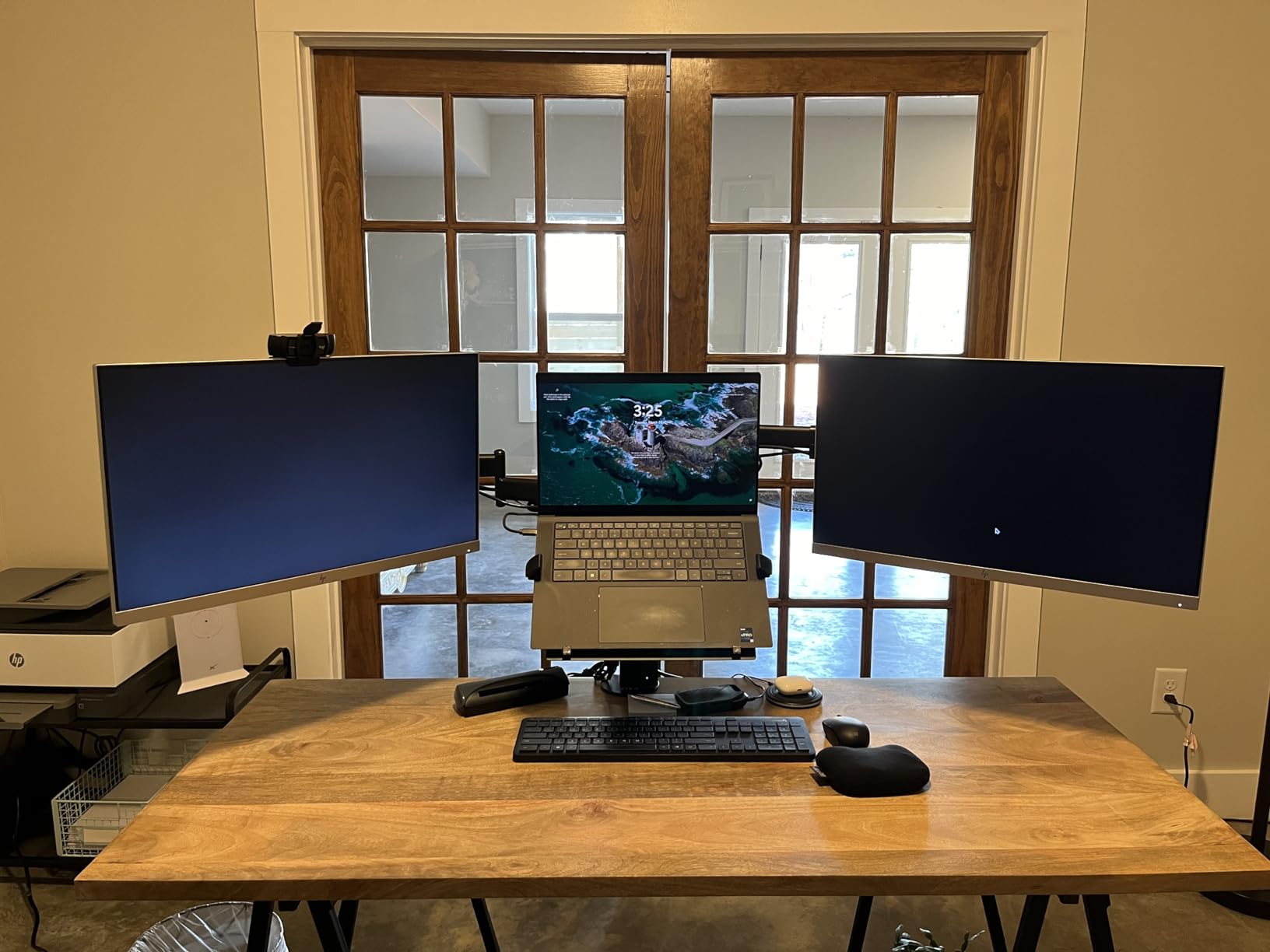 VIVO Dual Monitor + Laptop Mount for 13 to 27 inch Screens and 10 to 15.6 inch Laptops, Triple Screen Viewing, Articulating Arms, Black, STAND-V013L customer photo 1