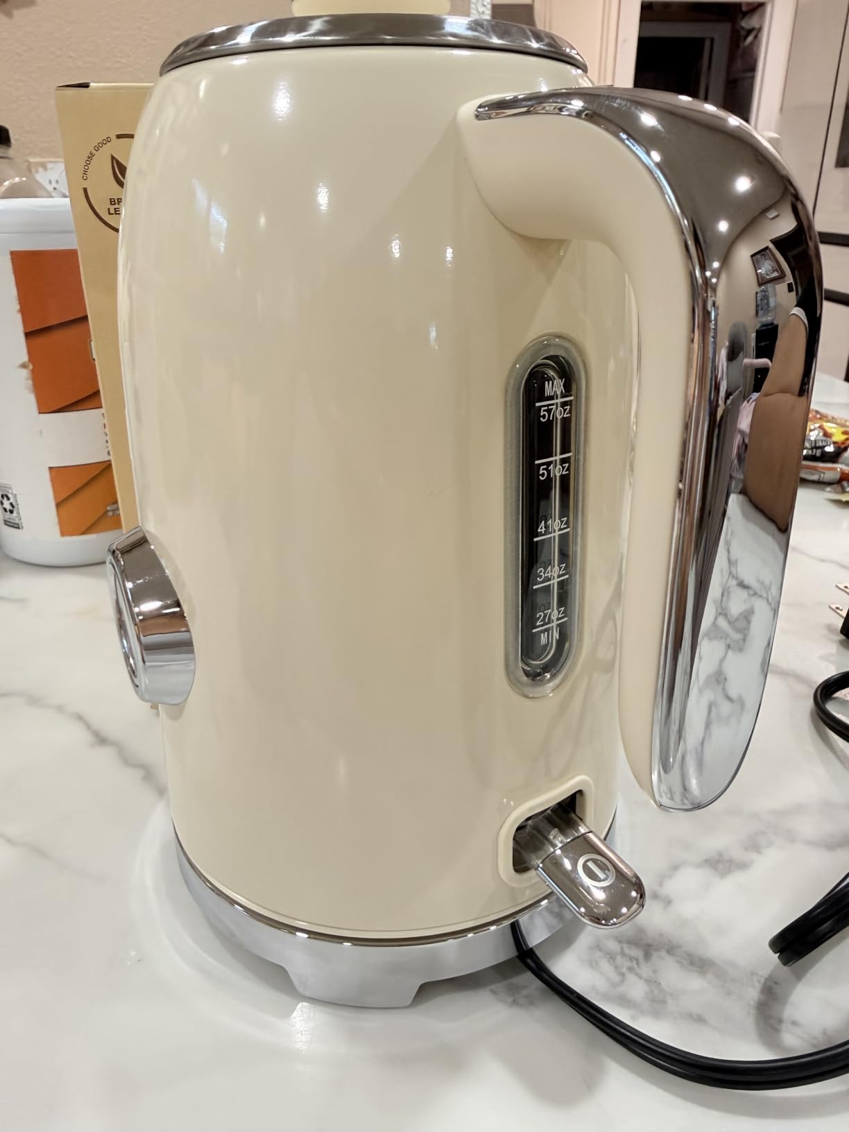 SUSTEAS 57oz Electric Kettle with Thermometer, Hot Water Pot, Retro Yellow customer photo 2
