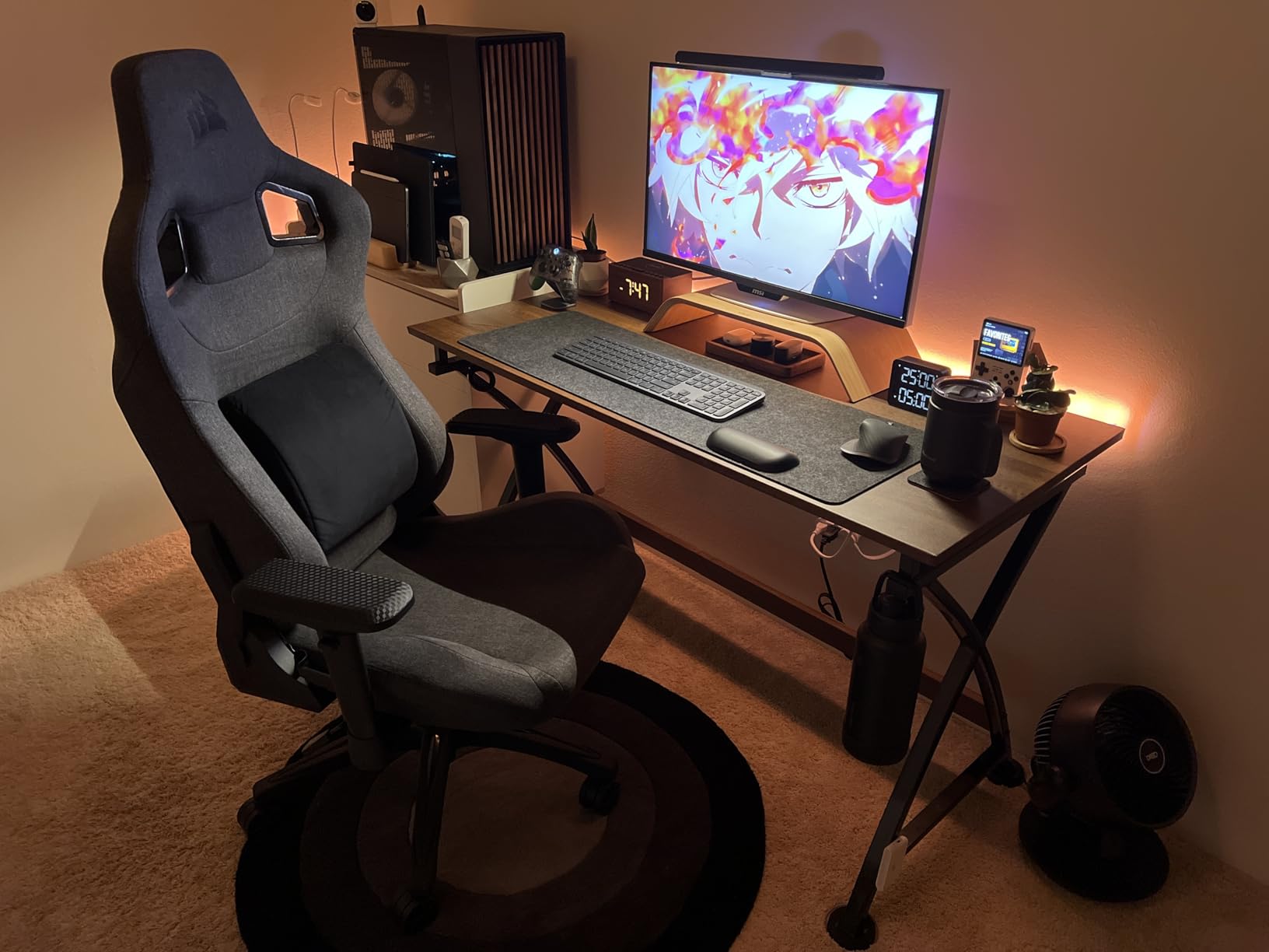 Corsair T3 Rush Fabric Gaming Chair (2023) – Racing-Inspired Design – Soft Fabric Exterior – Padded Neck Cushion – Memory Foam Lumbar Support – Adjustable Seat Height – Charcoal customer photo 1