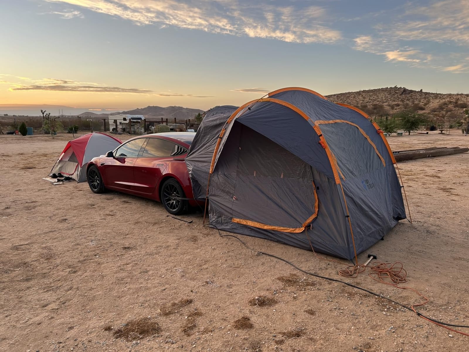 JOYTUTUS SUV Tent for Camping with Rainfly, Double Door Design Car Tent with Aluminum Poles, SUV Tailgate Tent with Waterproof PU2000mm Double Layer for 4-8 Person, Orange customer photo 1