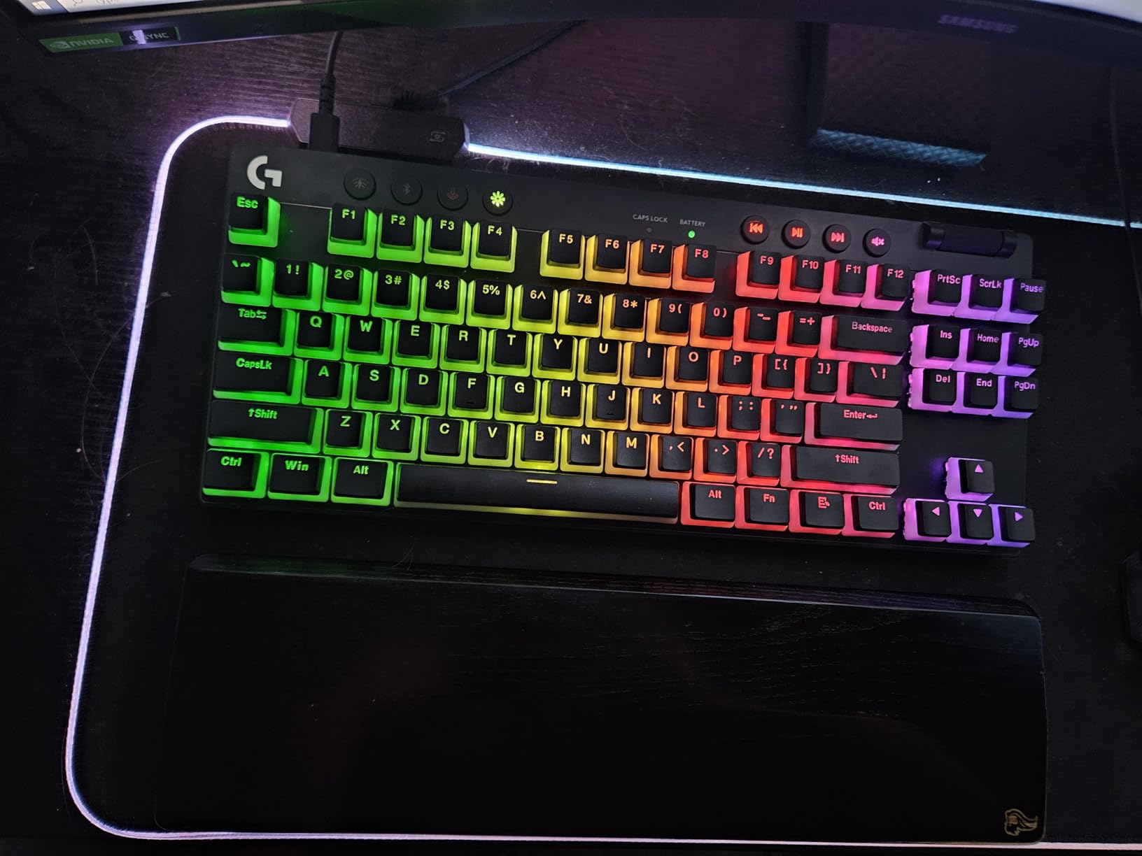 Logitech G PRO X TKL Lightspeed Wireless Gaming Keyboard (Tactile) - White customer photo 2