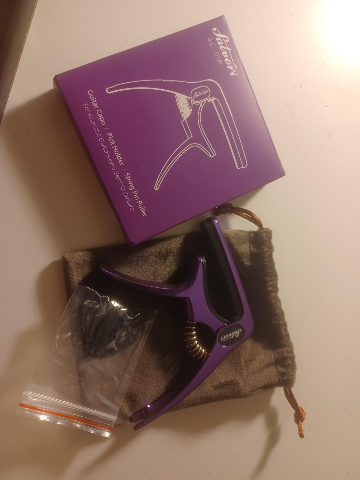 Salvori Exclusive Gradient 'Blue-Plated' Heavy-Duty Guitar Capo for Acoustic/Electric Guitar with 4 Picks, Guitar Clip/Guitar Clamp/Guitar Accessories for Classical Guitar, Ukulele, Mandolin and Banjo customer photo 1