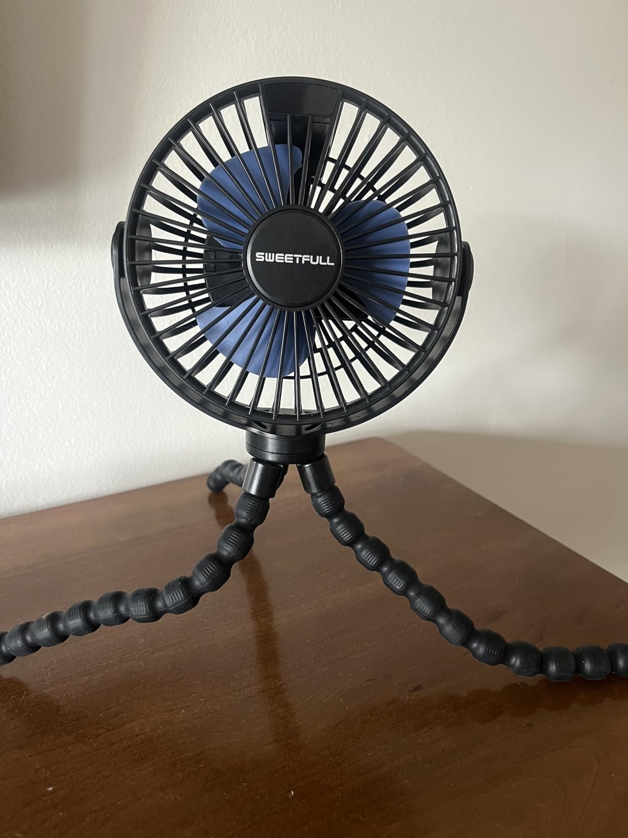 SWEETFULL 4000mAh Portable Stroller Fan with LED Display, 4 Speed Rechargeable Mini Clip On Fan, 360° Rotate Flexible Tripod Better Cooling Small Baby Fan for Car Seat Crib Travel Treadmill customer photo 1