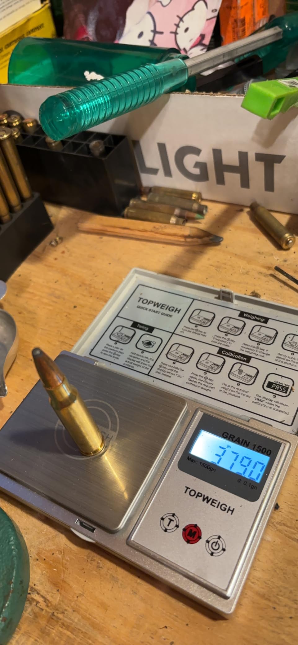 Reloading Scale with Metal Powder Pan, Grain Scale - Silver customer photo 1