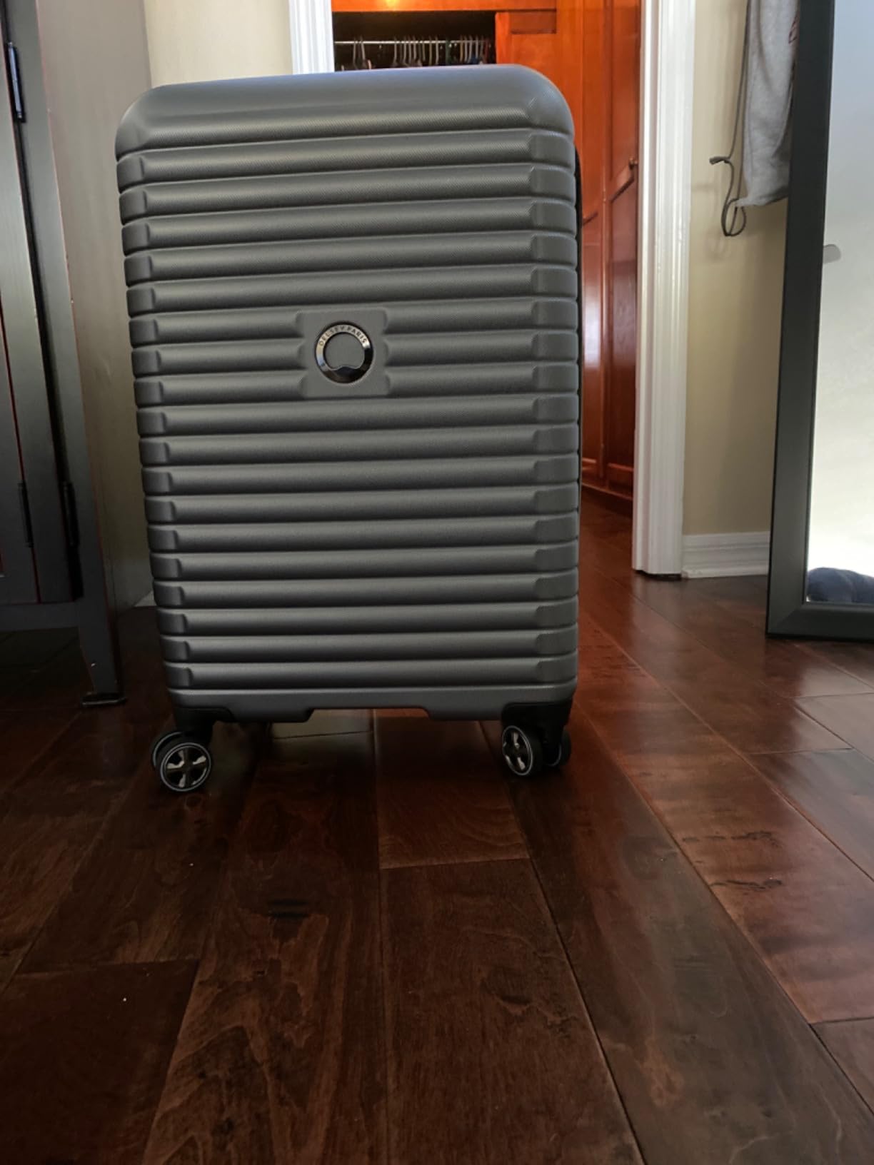DELSEY PARIS Cruise 3.0, 20 Inch Carry-On Hardside Luggage, Glossy Ivory customer photo 2