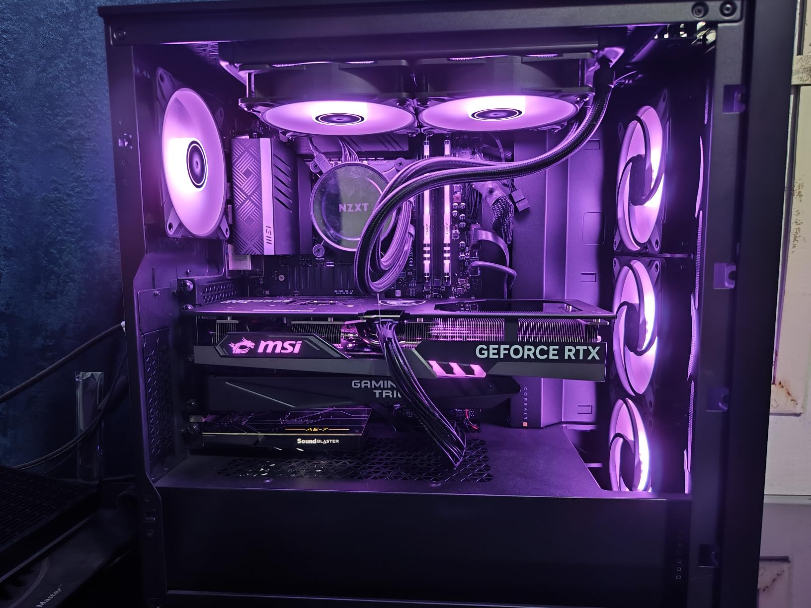 MSI Gaming GeForce RTX 4070 12GB GDDR6X Gaming X Trio 12G Graphics Card (Extreme Clock: 2625 MHz, 192-Bit, HDMI/DP, NVLink, TORX Fan 4.0, Ada Lovelace Architecture) customer photo 1