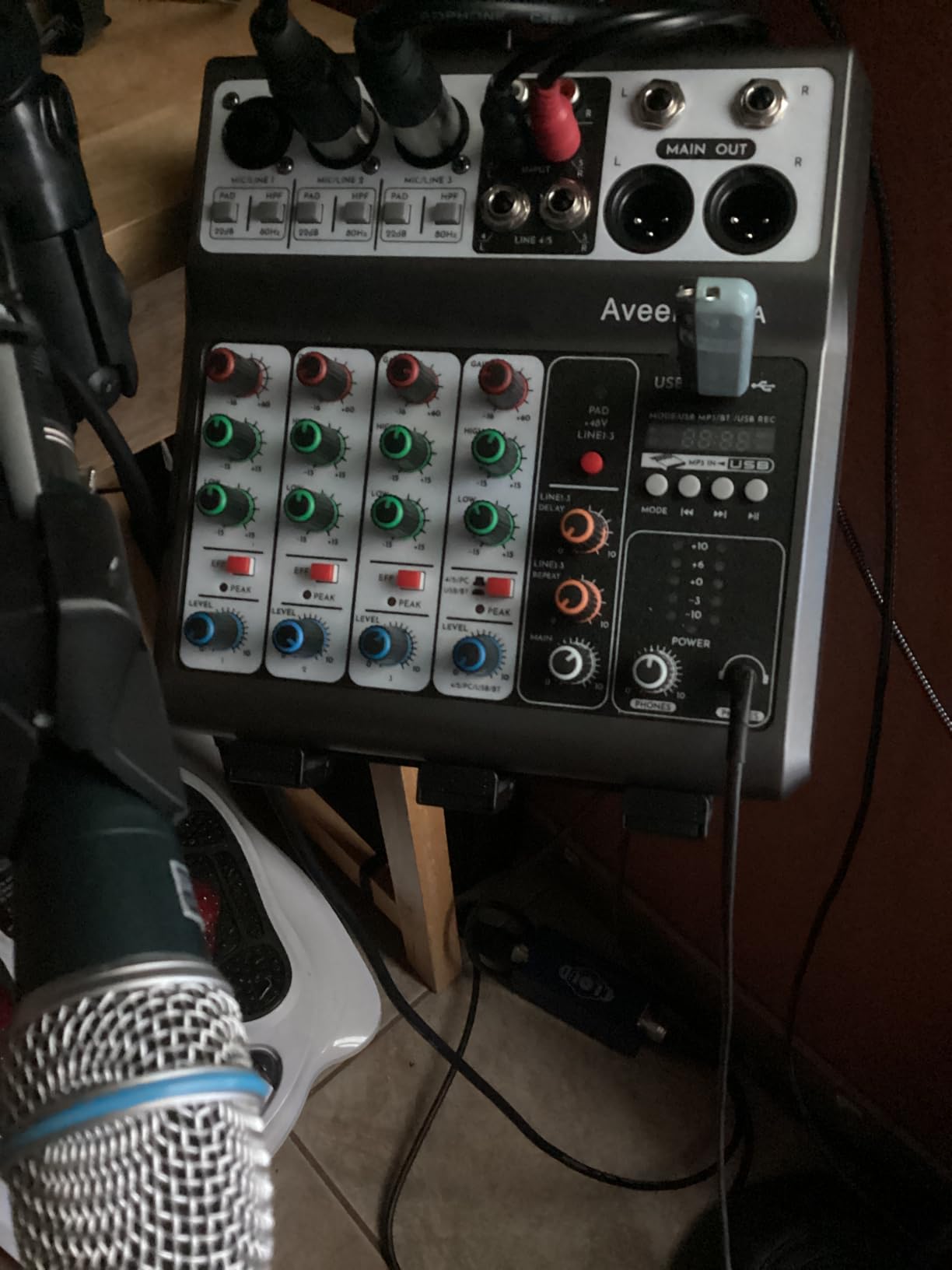 Aveek 5 Channel Audio Mixer, Built-in PC Recording Interface Sound Board customer photo 2