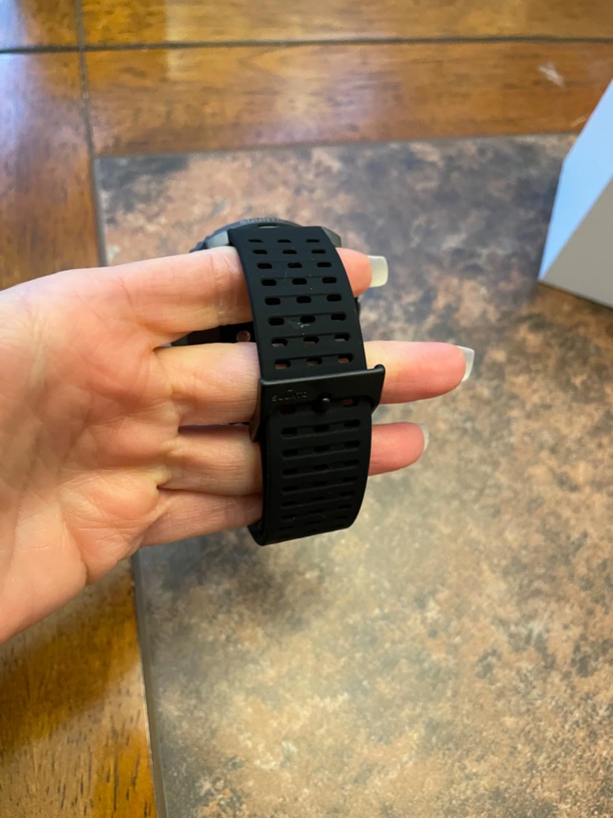 SUUNTO Vertical GPS Sports Watch, Solar Charging 95+ Sports, Forest Ti customer photo 1