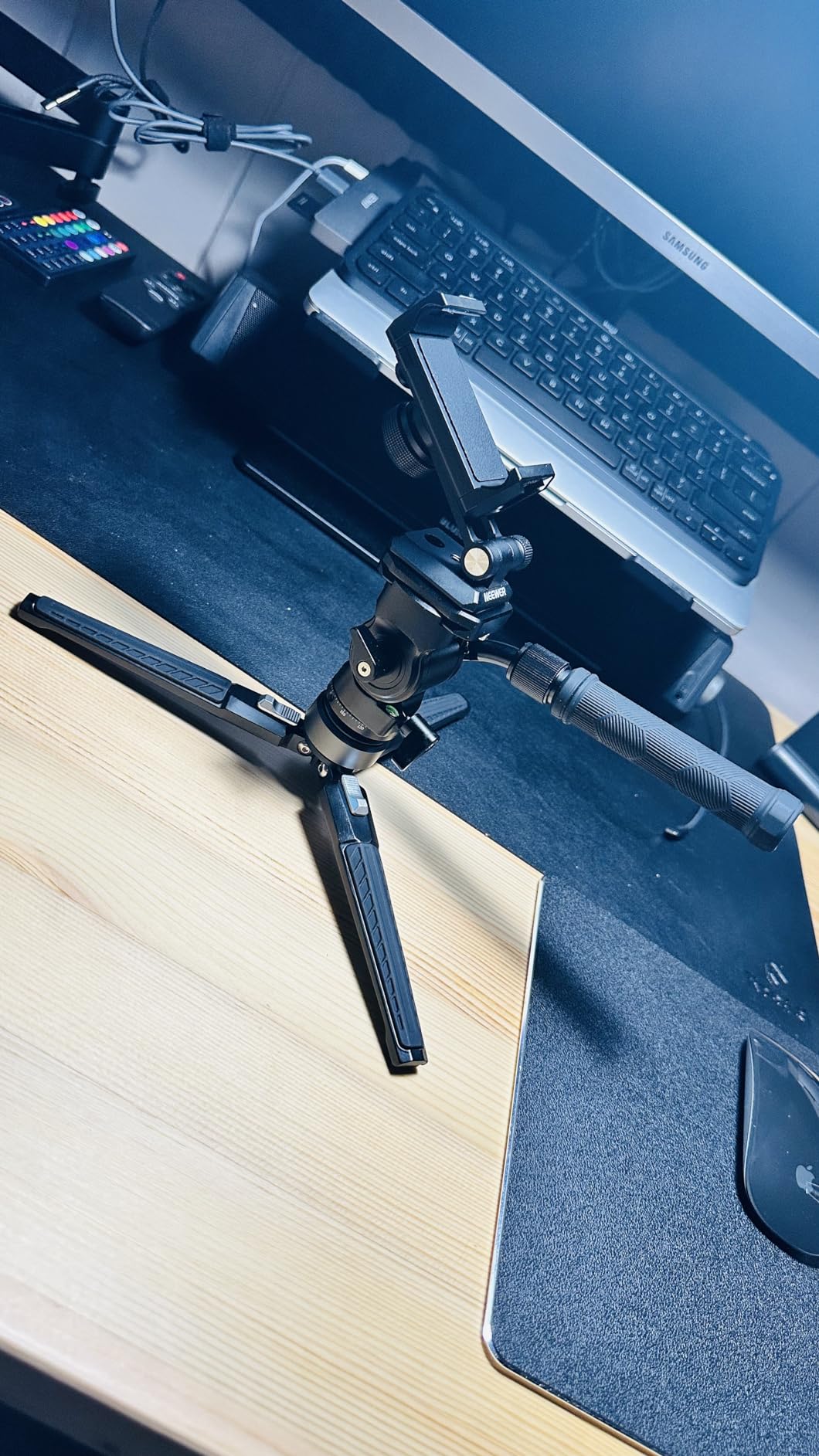 NEEWER Tripod Fluid Head with +/-10° Leveling Base(37mm Dia.), Metal, GM27 | Tilt Head with Arca Type QR Plate, Telescopic Handle, for Compact Video Camera, DSLR Camera, Max Load 8.8lb/4kg customer photo 1