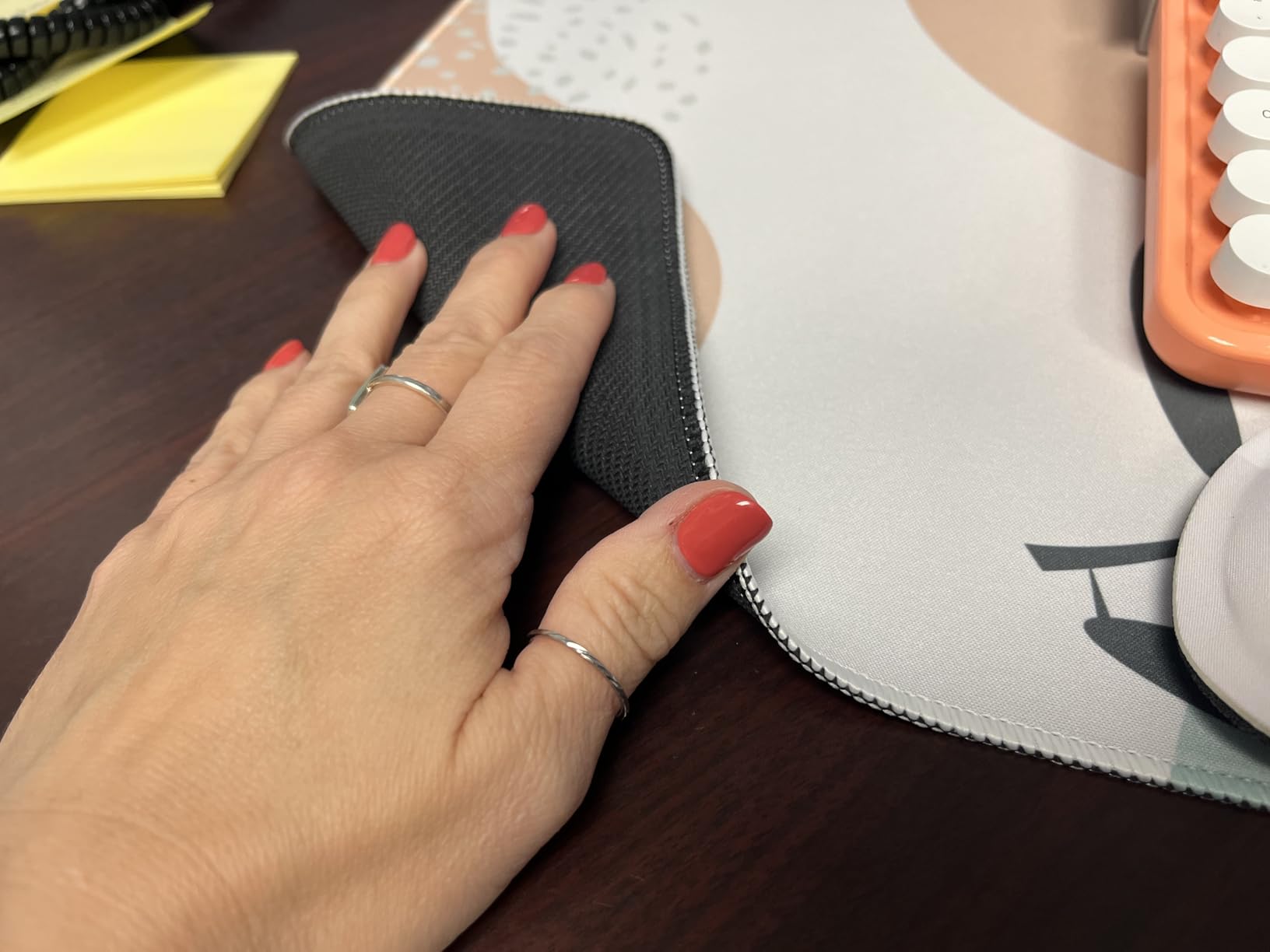 4-in-1 Large Gaming Mouse Pad, Keyboard Wrist Rest Pad & Wrist Support Mousepad Set, Extended Desk Pad Waterproof Desk Mat for Home Office Study Game-Black customer photo 2
