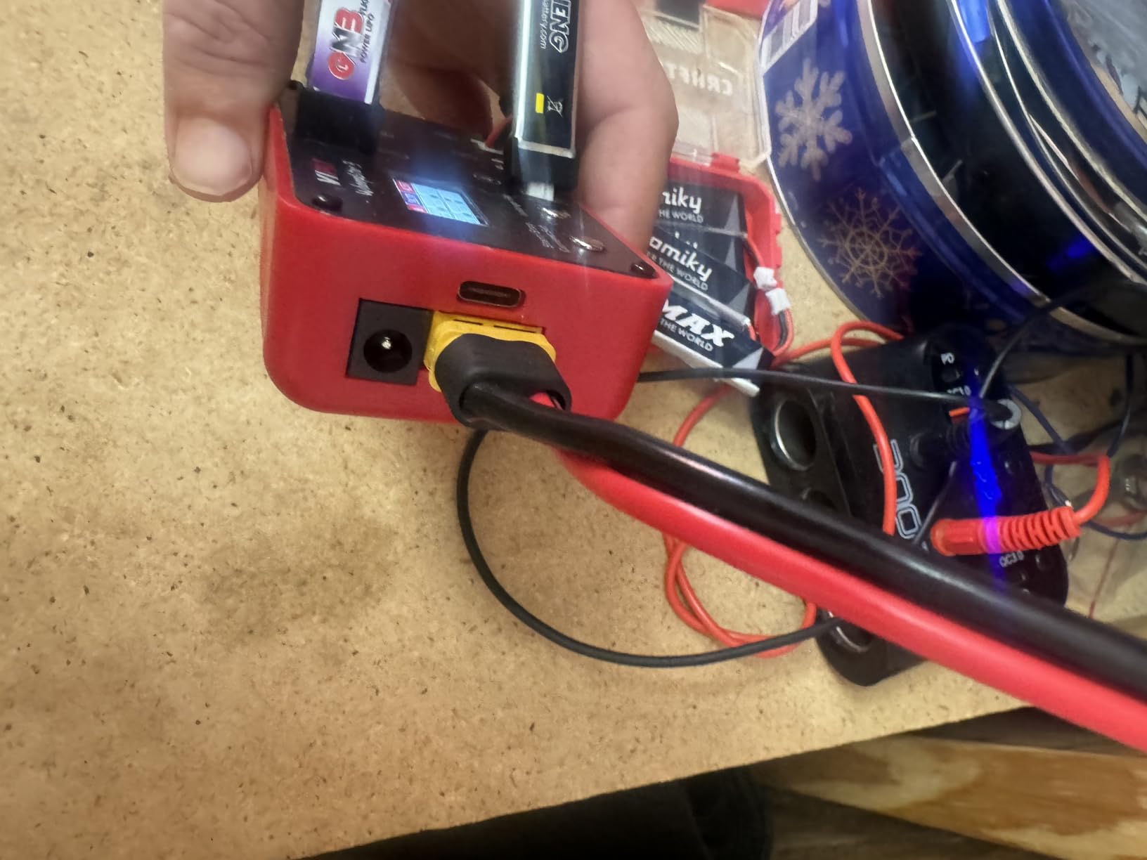 VIFLY WhoopStor V3 6 Ports 1S LiPo Battery Storage Charger and Discharger with LCD Display Tiny Whoop Charger with PH2.0 and BT2.0 Connectors customer photo 1