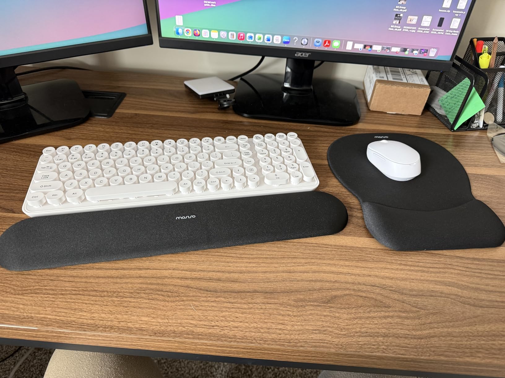 Ergonomic Mouse Pad with Wrist Support and Keyboard Wrist Rest Set customer photo 2