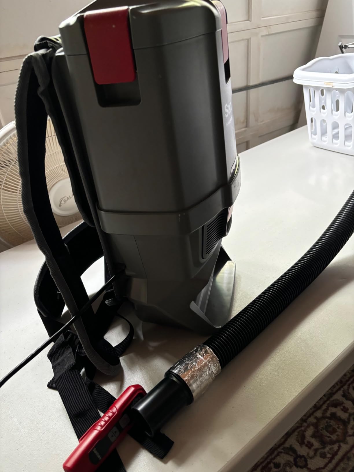 Sanitaire Transport Commercial Cordless Backpack Vacuum with Adjustable Wand, Dual 24V Batteries, Handheld Controls, SC580A. Gray customer photo 2